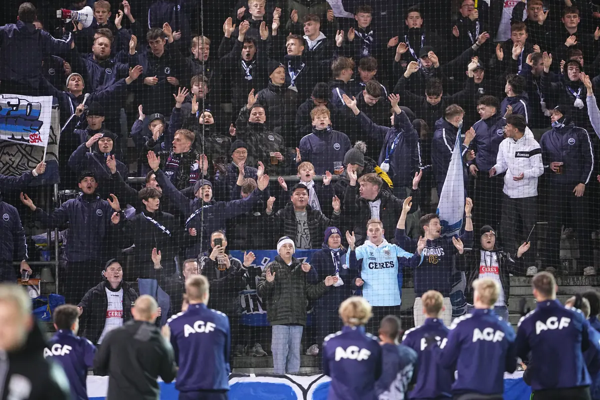 SIDSTE NYT INDEN LOKALOPGØR SIDSTE NYT INDEN LOKALOPGØR